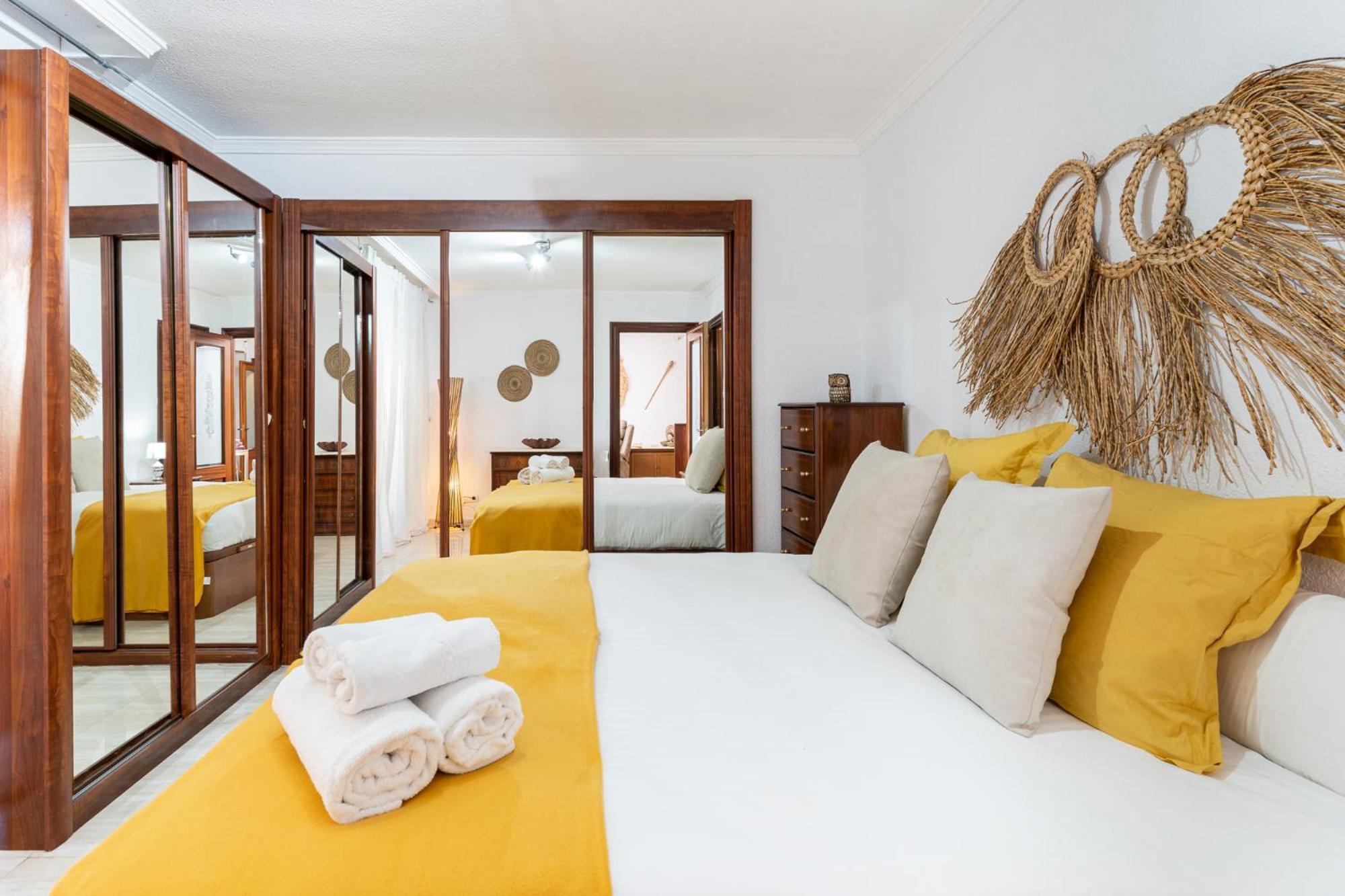 Blonzu Tailandia Daire Torremolinos Dış mekan fotoğraf